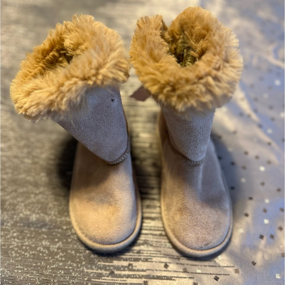 Bumble & Birdie Boots 12